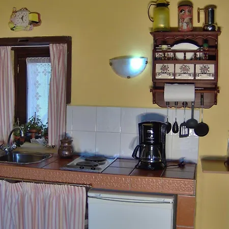 아파트 Aptos Monasterio De San Antonio 3