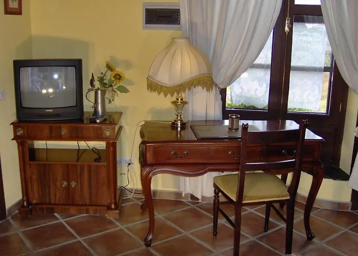 Apartman Aptos Monasterio De San Antonio 3